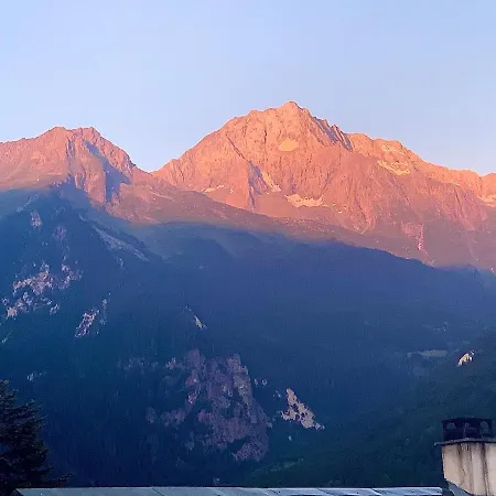 Chalet 6 People Close To Courchevel