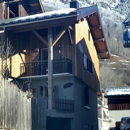 6 People Close To Courchevel Chalet Bozel